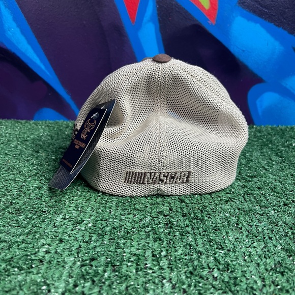 Signed Dale Earnhardt Jr Brown Camo Trucker Hat - Picture 4 of 7